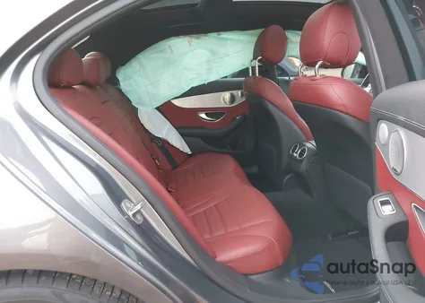 2019 Mercedes-Benz C 300 из США, поврежденный, VIN 55SWF8DB6KU322647